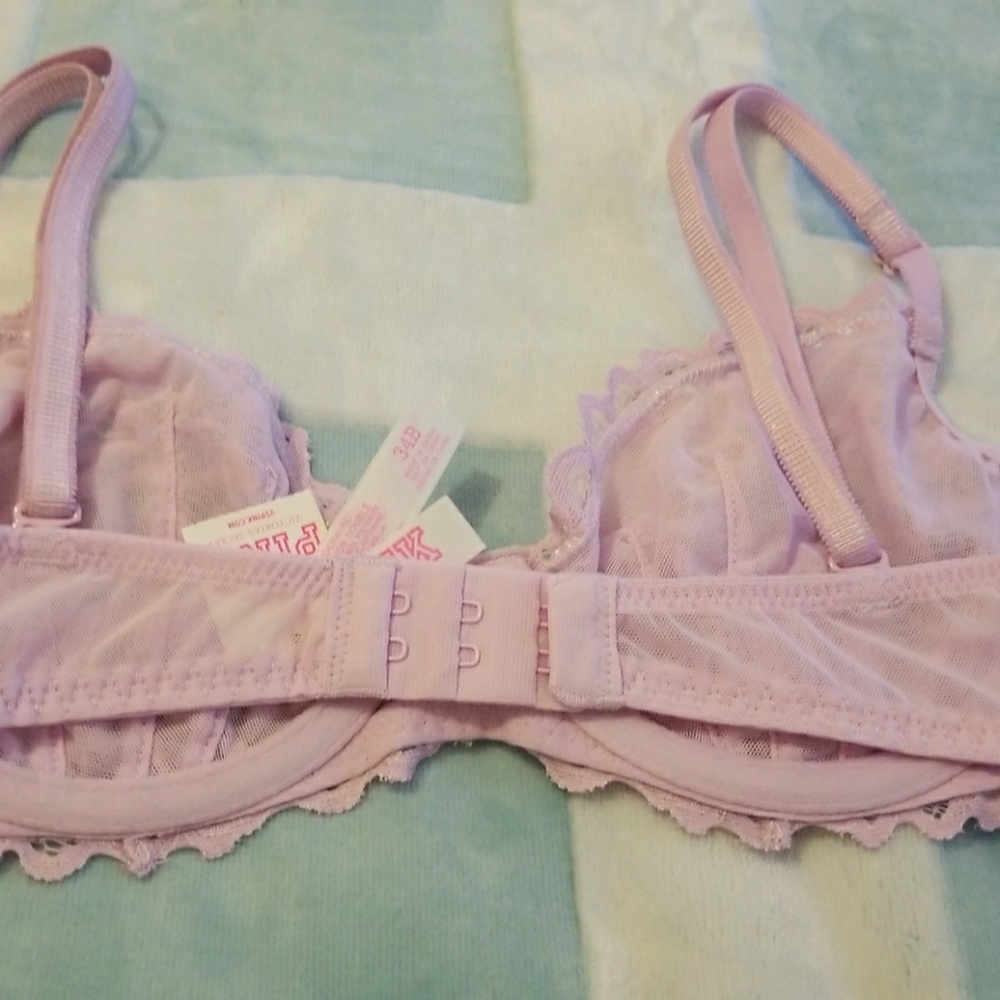 SET! PINK Victoria's Secret bra & thong - Picture 7 of 8