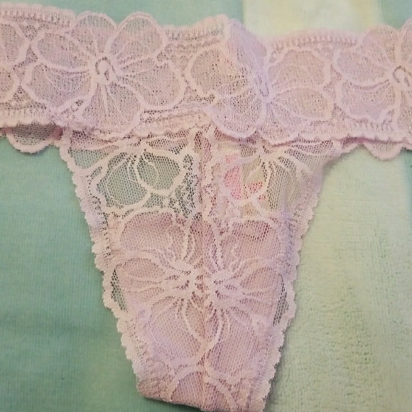 SET! PINK Victoria's Secret bra & thong - Picture 5 of 8