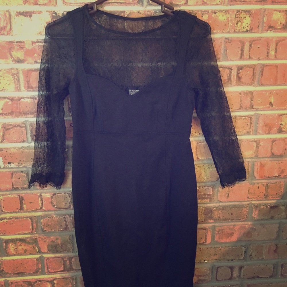 SOLD A Pea in the Pod Maternity Sheath Dress