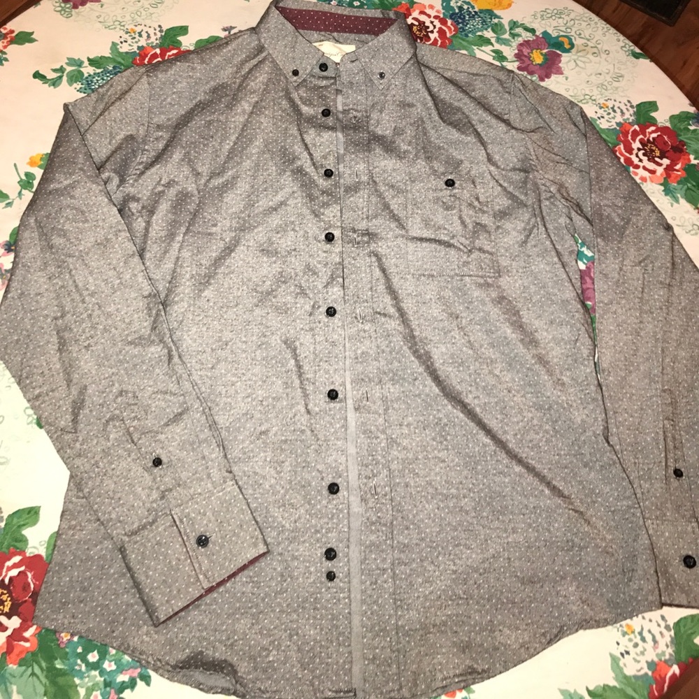 BNWOT Men's Dress Shirt Gray