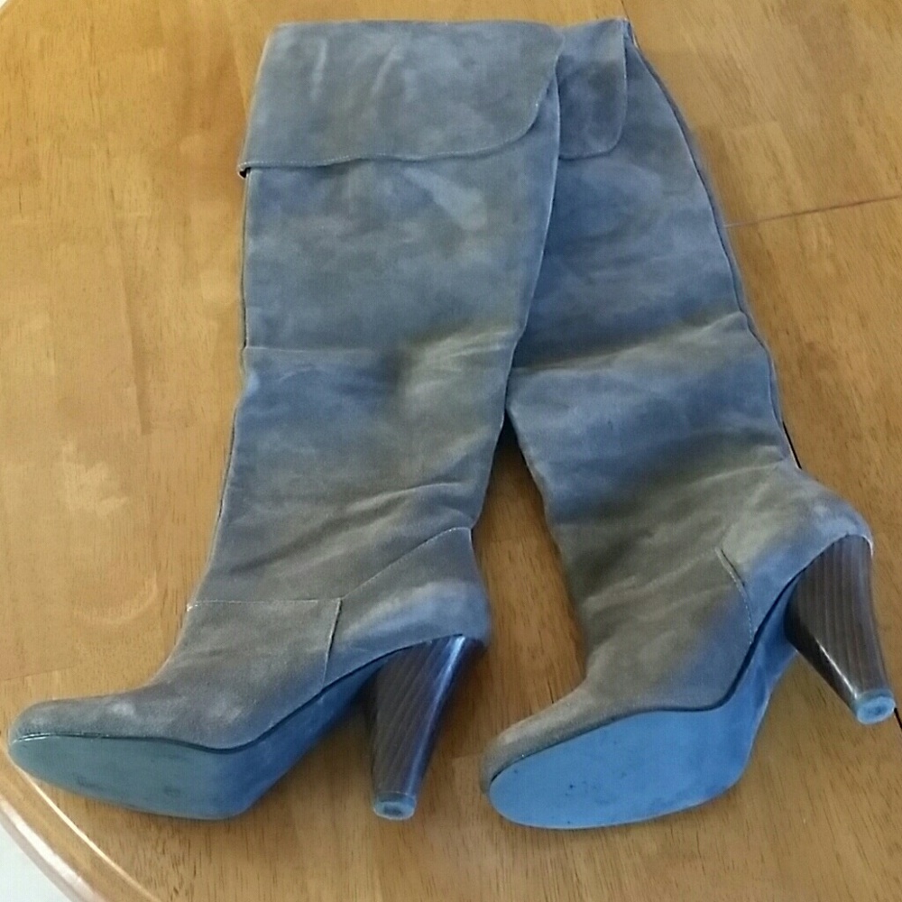 Knee High Taupe/Gray Suede Boots