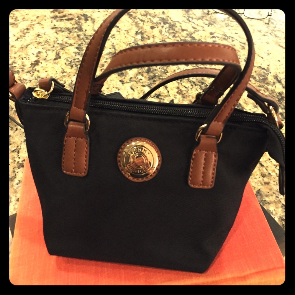 Tommy Hilfiger Mini Crossbody Shopper/New