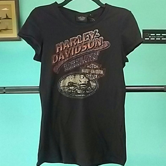 Harley-Davidson Tops - Women's Harley-Davidson top Size Medium