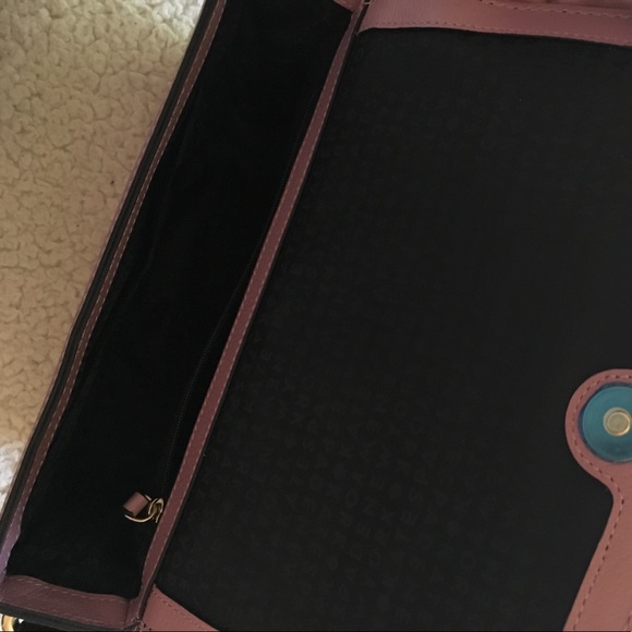 Kate Spade Crossbody - Picture 6 of 6