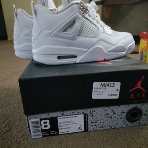 Jordan's retro 4's