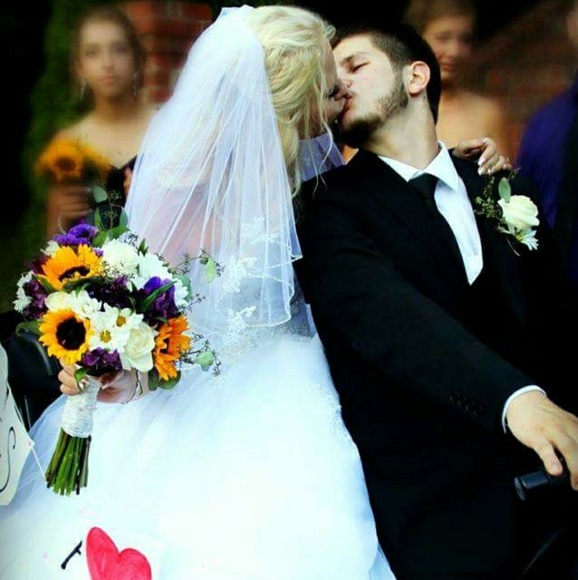 Meet your Posher, Autumn - Picture 2 of 5