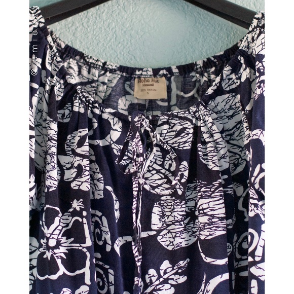 Aloha Hut Hawai'i | NWOT Aloha Print Top - Picture 3 of 5