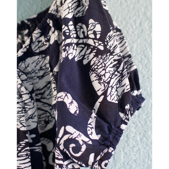 Aloha Hut Hawai'i | NWOT Aloha Print Top - Picture 2 of 5