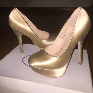 Champagne Steve Madden Pumps
