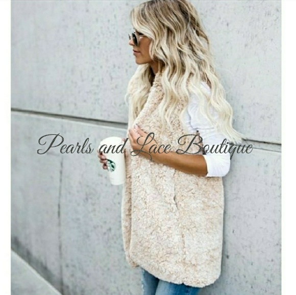 ❄Sherpa Hooded Vest❄ 1 left - Picture 2 of 7