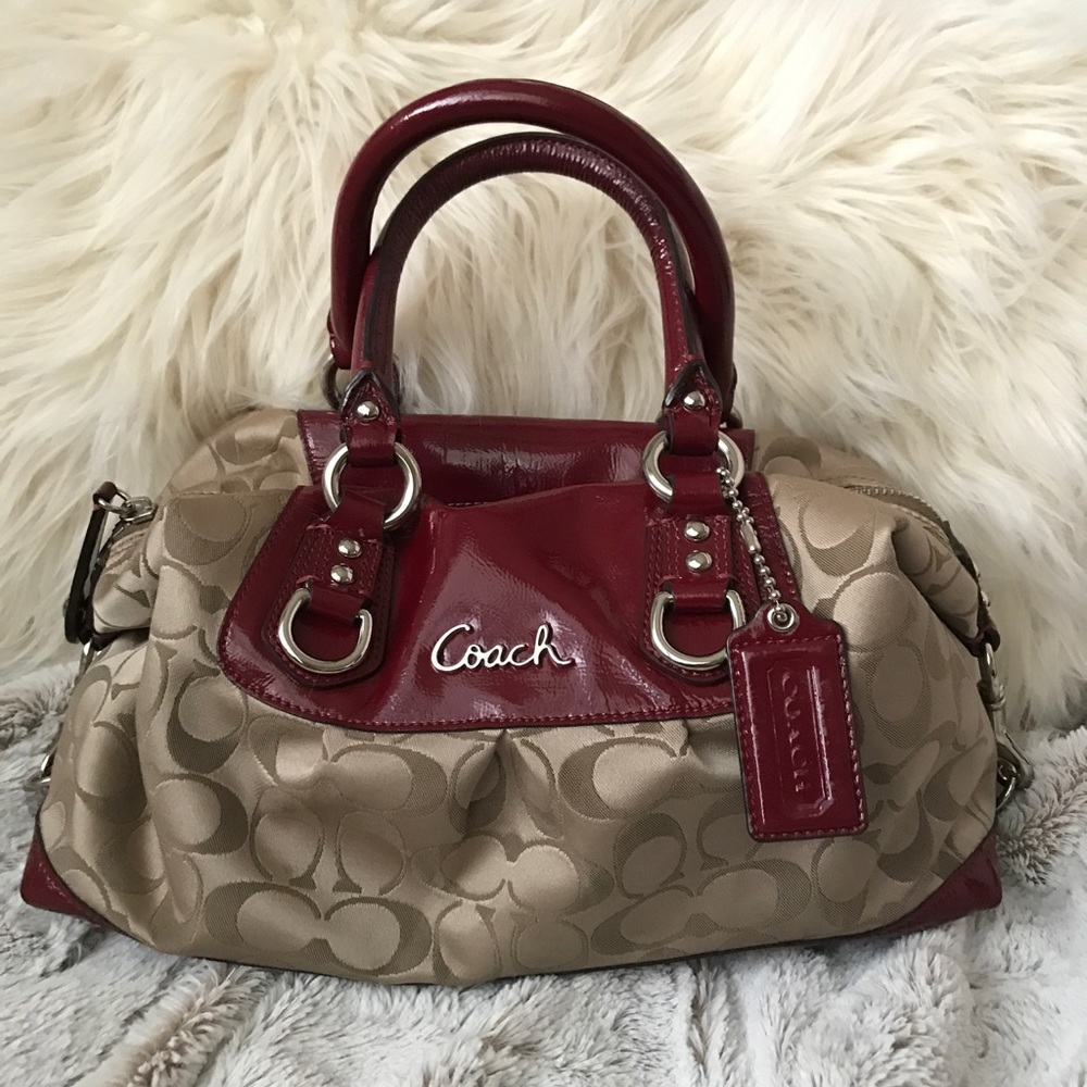 100% Authentic Coach Purse in Great Condition
