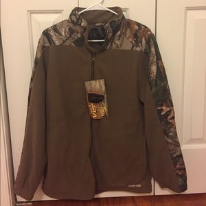 NWT Lodge Outfitters fleece camo zip-up.