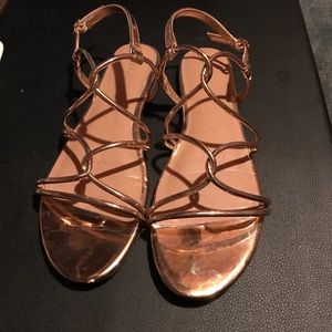 Gold sandal Size 8. Worn once.