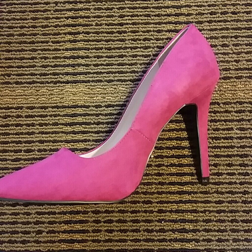 Shoes - Picture 2 of 2