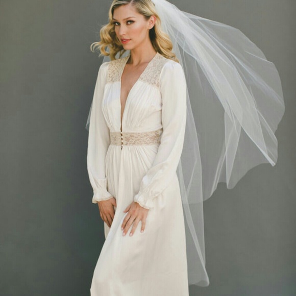 Two Tier Bridal Veil main image 6