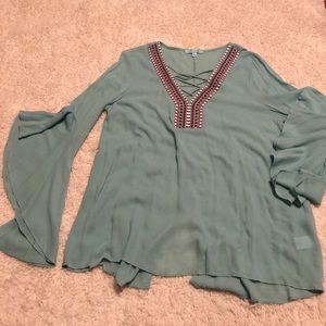 NWOT She + Sky Boutique Blouse