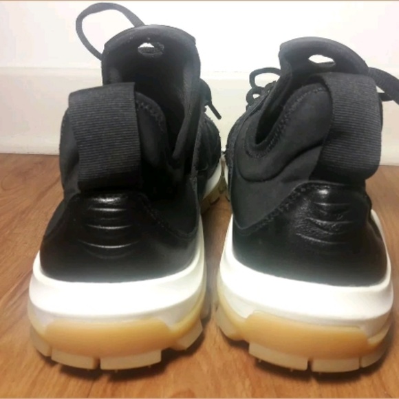 🌟SOLD🌟FLASH SALE HAPPY HOLIDAYSHUGE SAVINGS - Picture 4 of 8