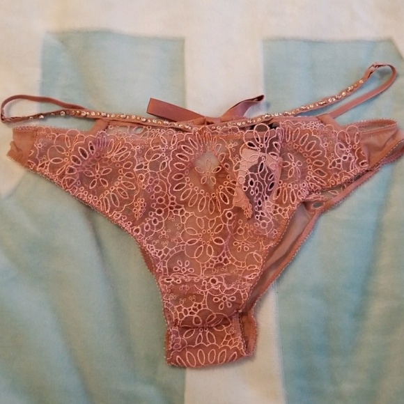 Victoria's Secret Designer Collection sexy panty - Picture 2 of 7