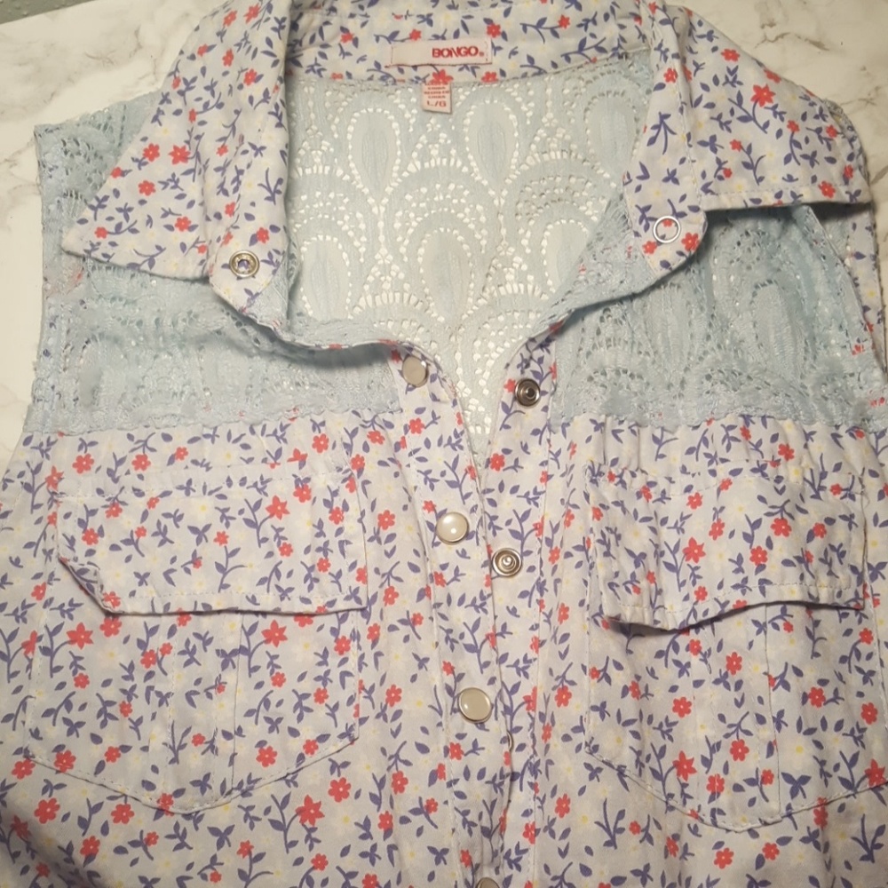 Rose Crop Top - Picture 2 of 3