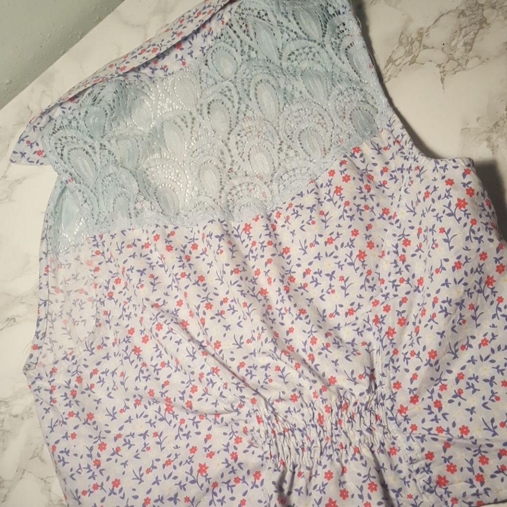 Rose Crop Top - Picture 3 of 3