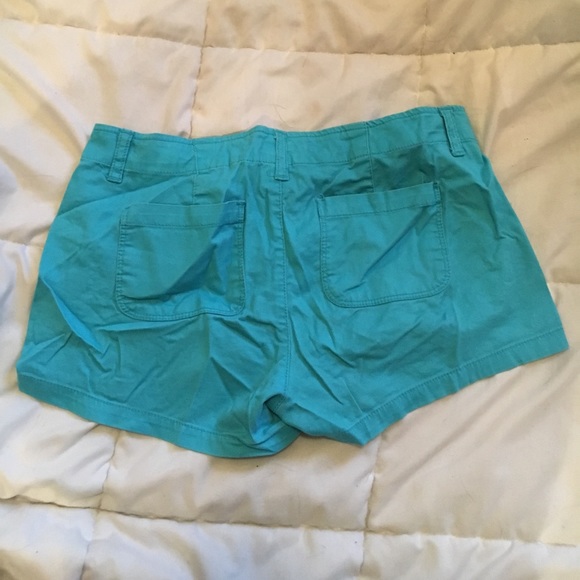 Shorts - Picture 2 of 4