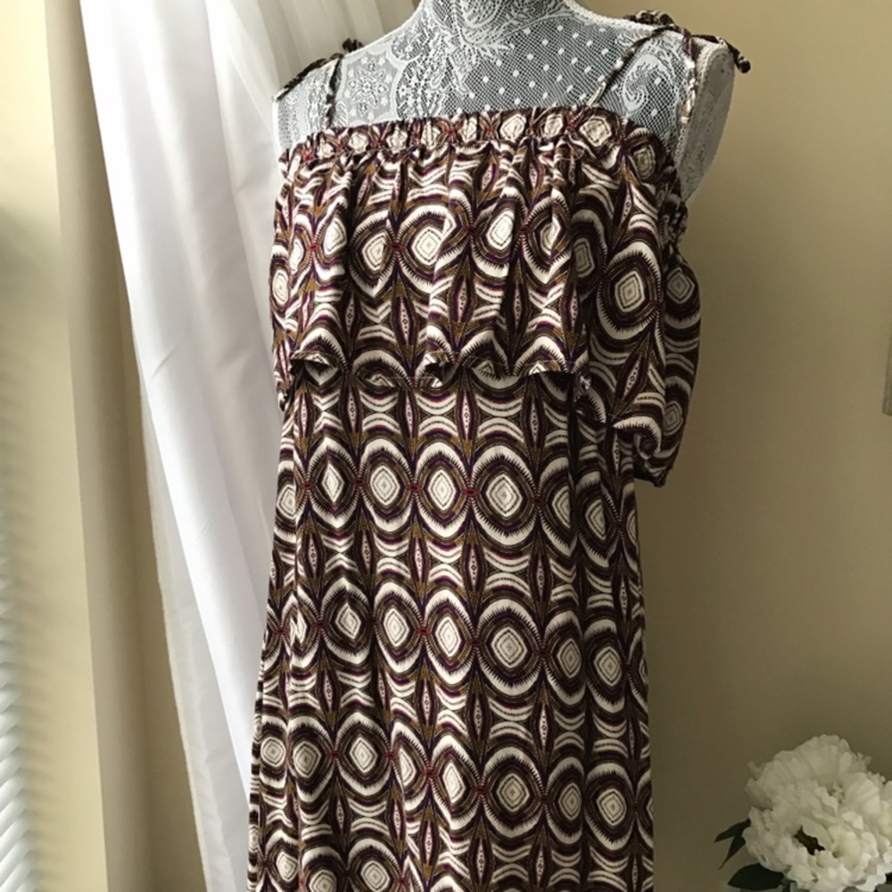 Printed off the shoulder dress