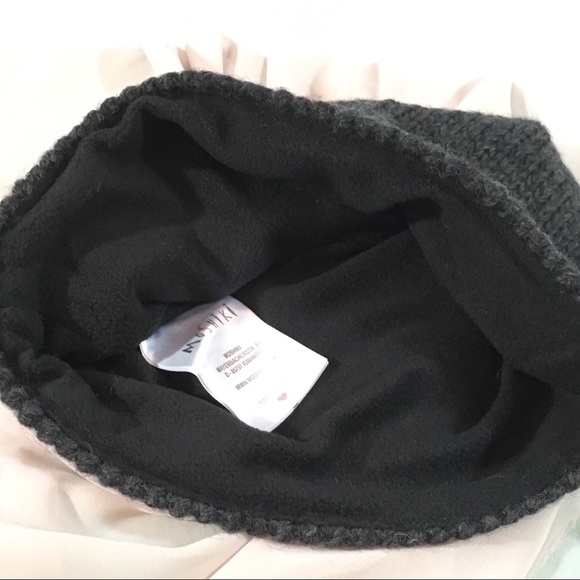 NWT Moshiki 100% natural wool hand knit grey hat - Picture 7 of 7