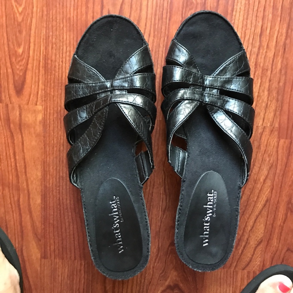 Mid heel shoes