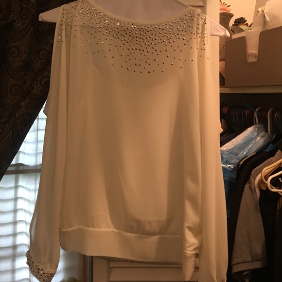 Blouse - Picture 2 of 8