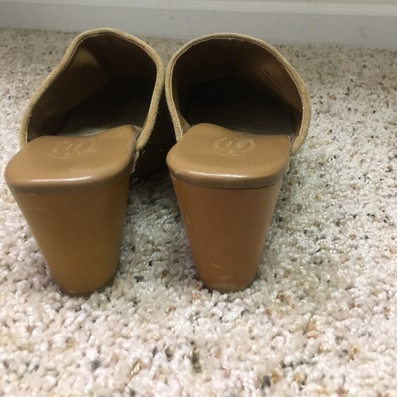 Brand new AE clogs - Picture 4 of 6