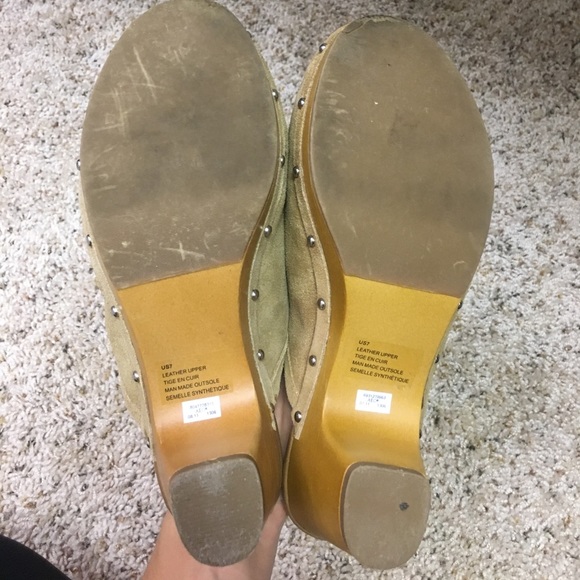 Brand new AE clogs - Picture 5 of 6