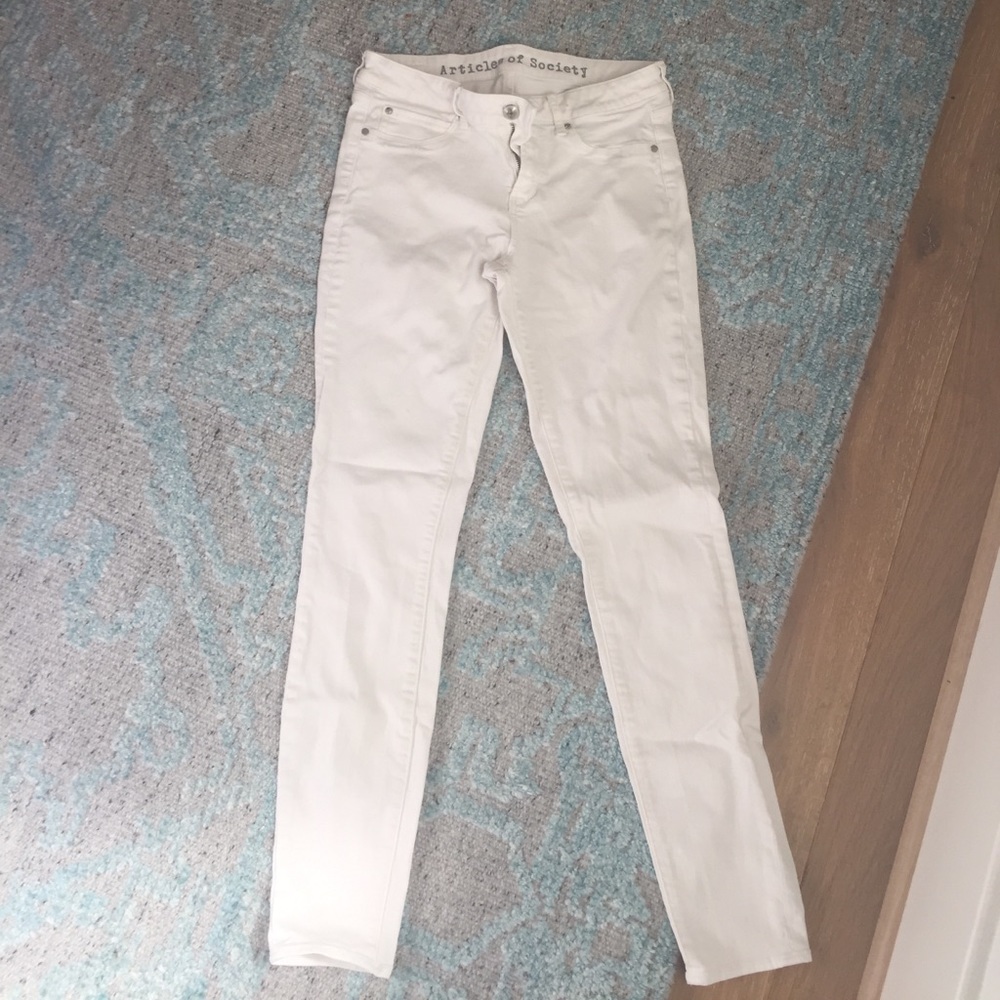 White Jeans