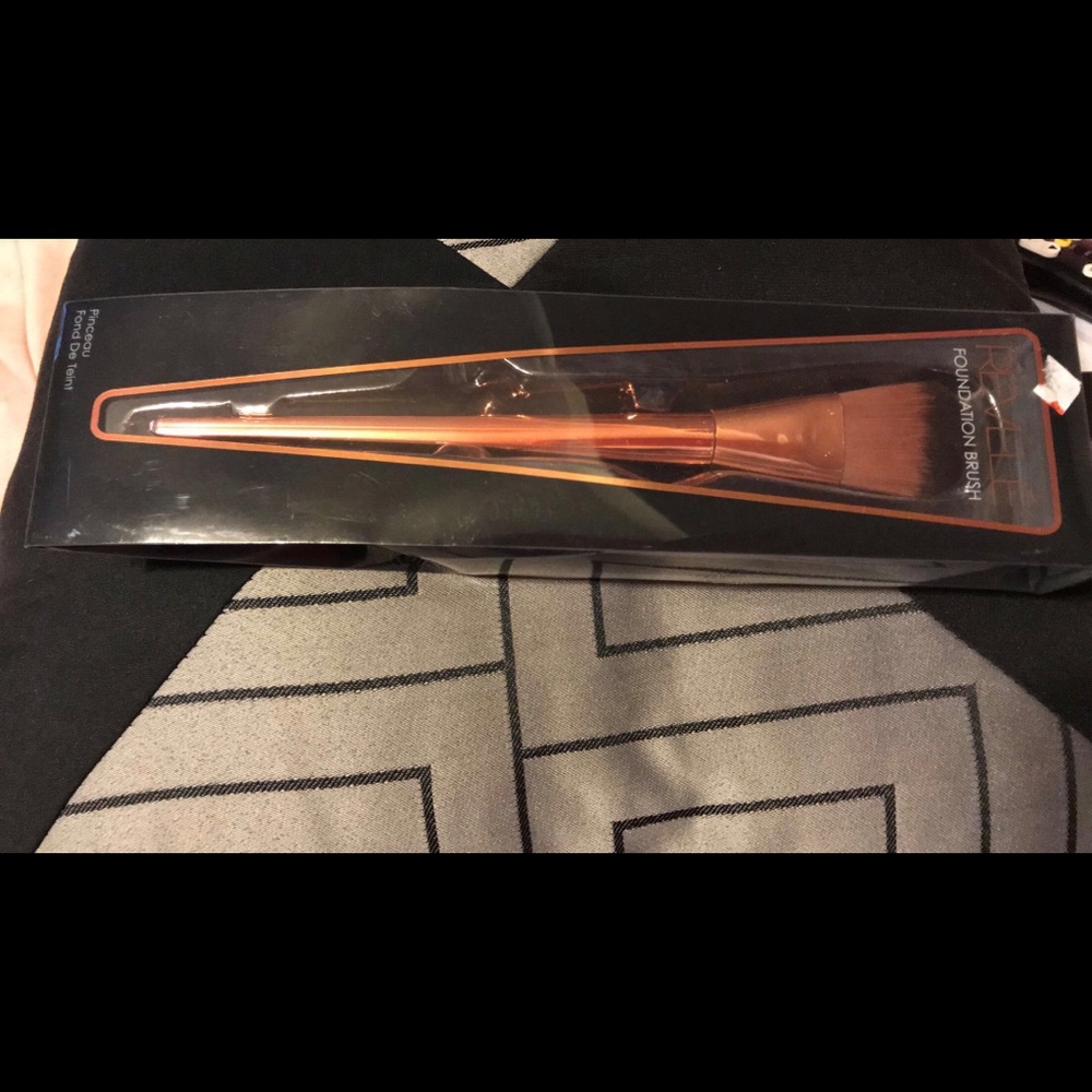 Foundation brush