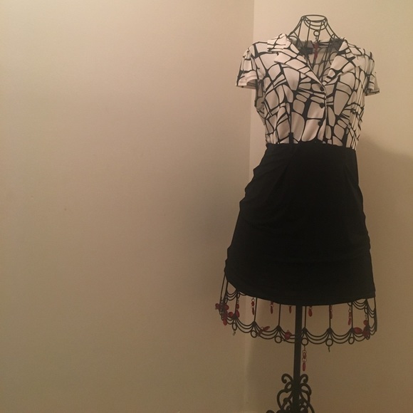 Black and White Pattern Dress - Picture 1 of 2