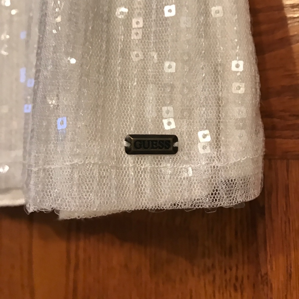 Guess sequin top - Picture 3 of 5