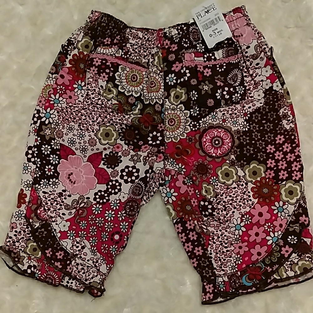 **2 or more, $3 EACH** Lined ruffled baby pants!