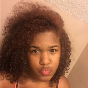 Meet your Posher, Tariya