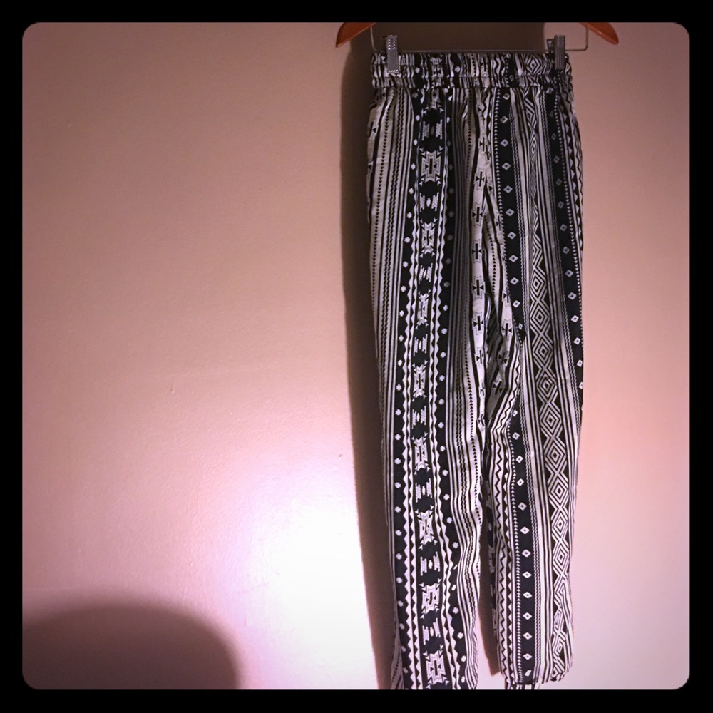 Patterned pants