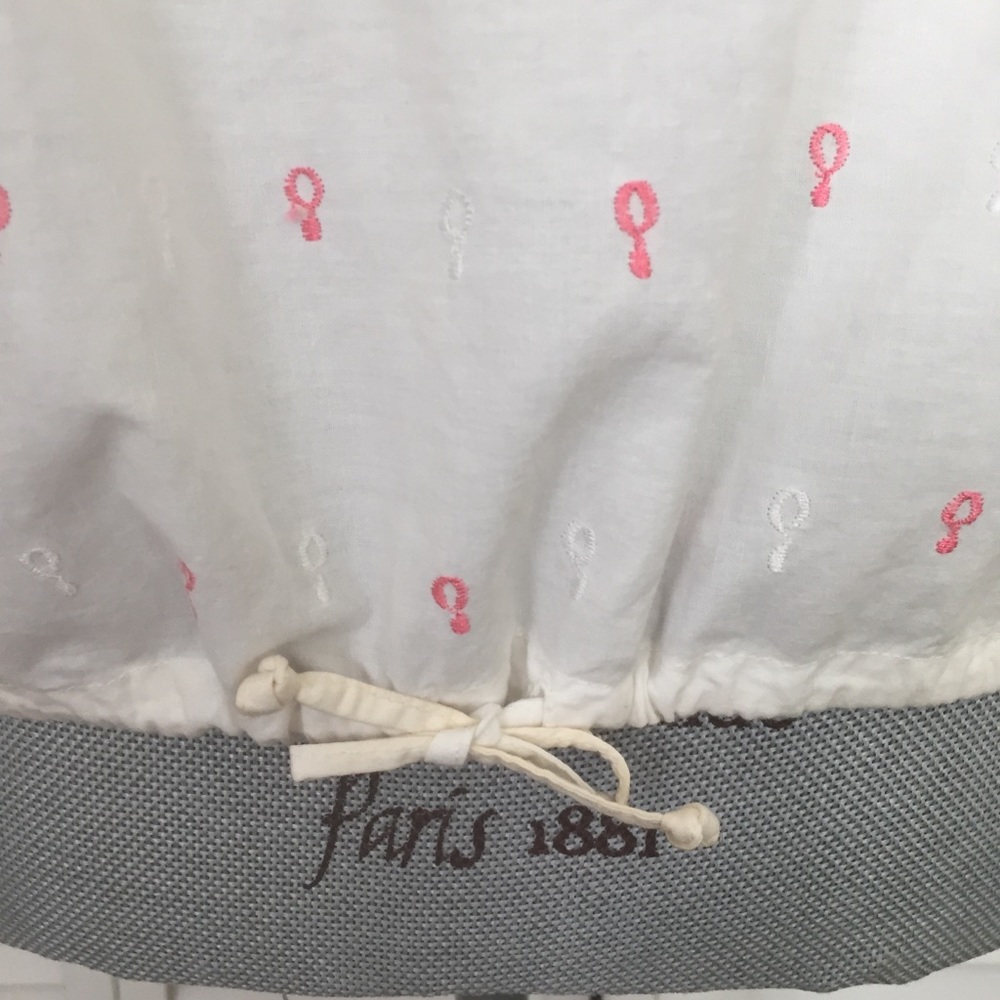 Floral Embroidered Top - Picture 5 of 5