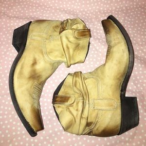 Old Gringo Cowboy Caido Ankle Boots