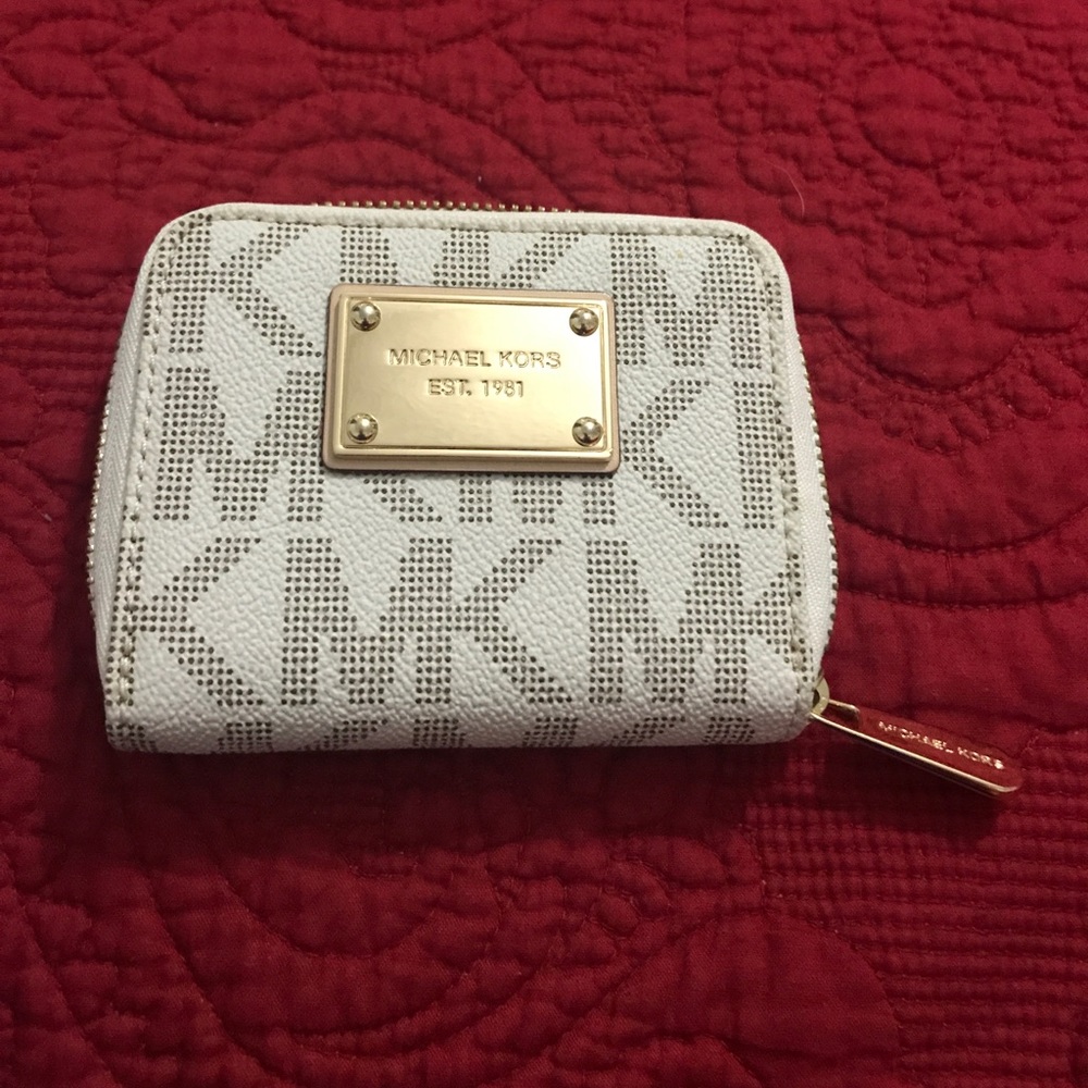 Michael kors wallet
