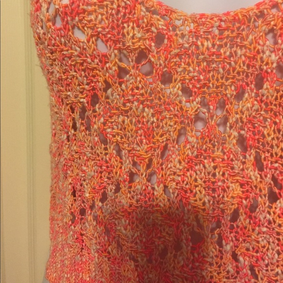 Crocheted tank - Picture 4 of 4