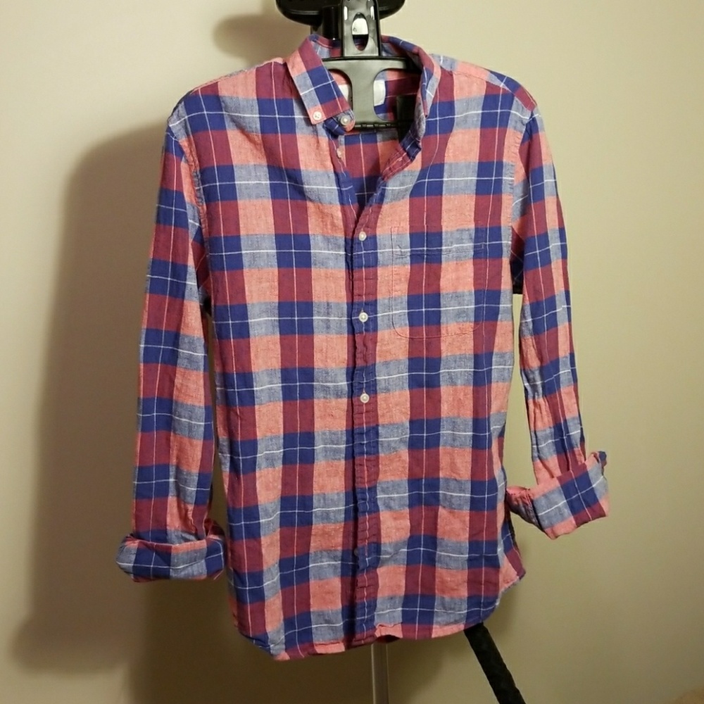 H&M small button down - Picture 3 of 4