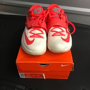 KD Shoes size 7 youth