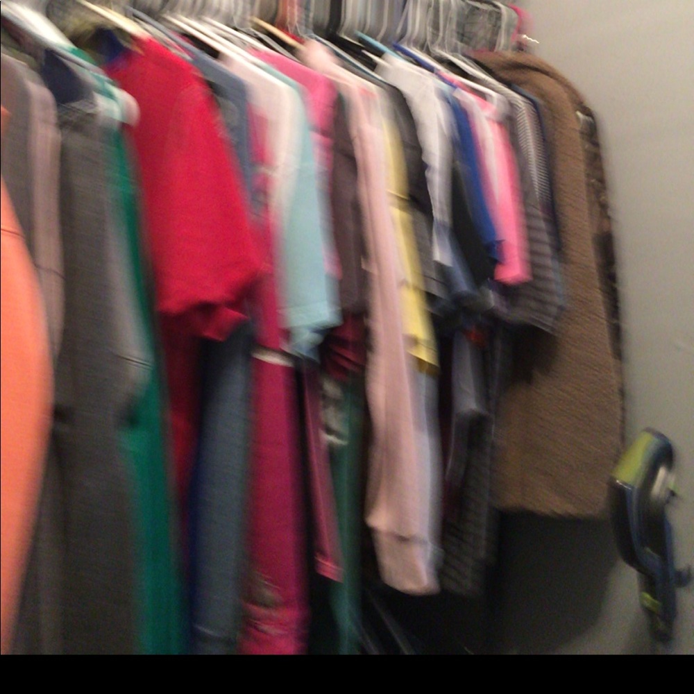 🎉🎉🎉CLOSET CLEARING🎉🎉🎉🎃🎃 - Picture 2 of 3