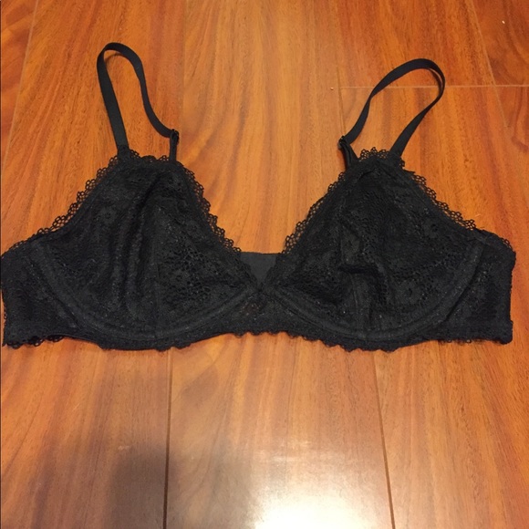 Victoria Secret bralette - Picture 1 of 3