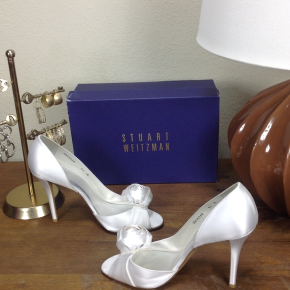 NWT Stuart Weitzman White Satin Open Toe Heels - Picture 4 of 8