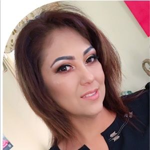 Meet your Posher, Karina