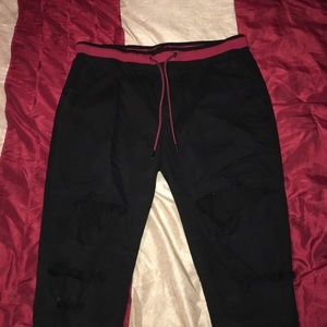 GUESS RIPPED JOGGERS SIZE XL