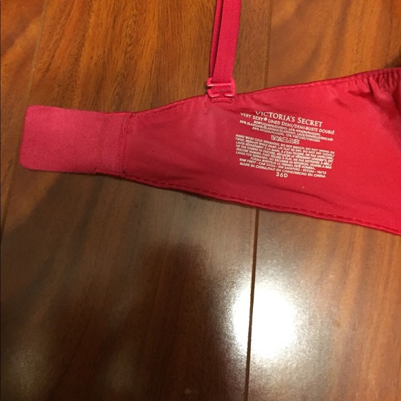 Victoria Secret Very Sexy Demi - Picture 3 of 3